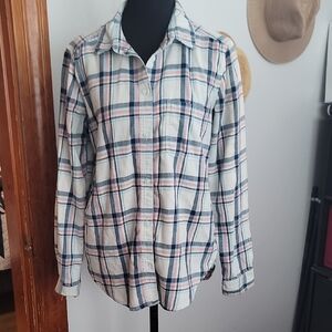 American Eagle Outfitters Blue and Pink Plaid Shirt